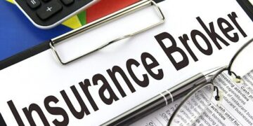 How Wholesale Insurance Brokers Support Agents and Clients