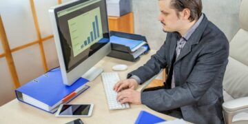 Gabriel Vadasz: Practical Revenue Models for Scaling Businesses